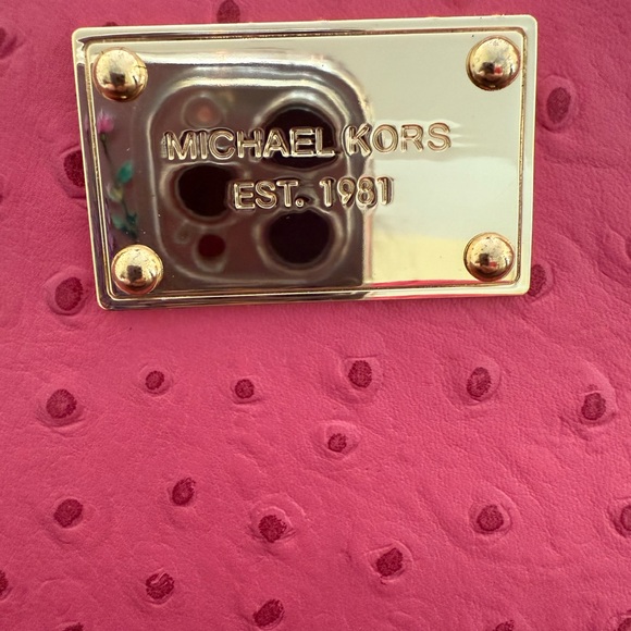 Michael Kors ostrich embossed continental wallet - Picture 4 of 7